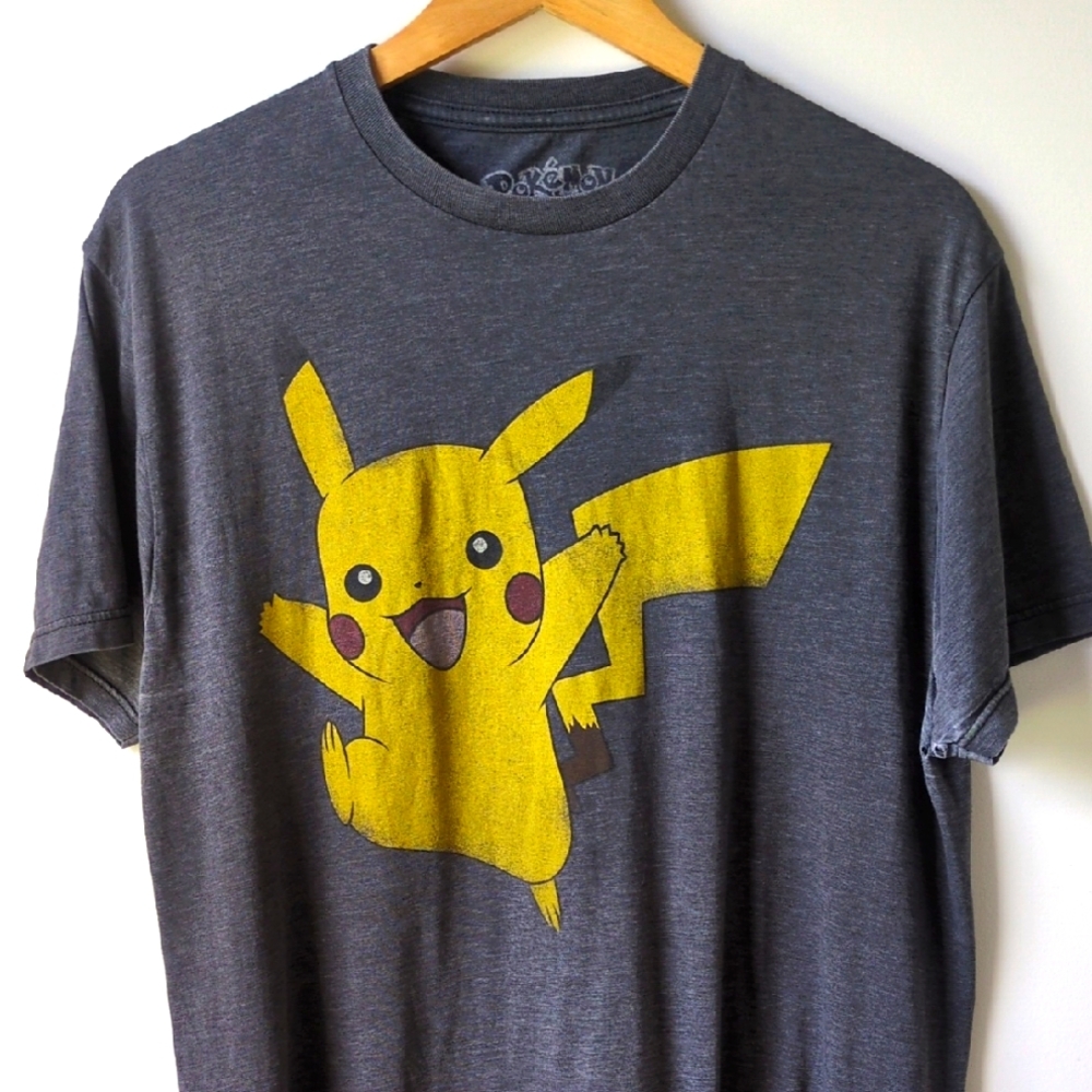 vtg Pikachu Pokemon tee